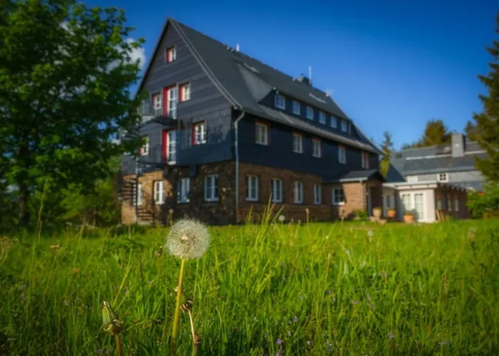Berghaus Falkenhorst * Altenberg (Osterzgebirge)
